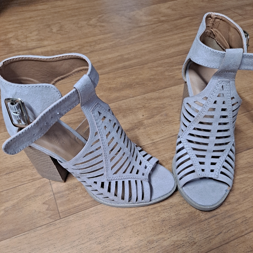 Women shoes